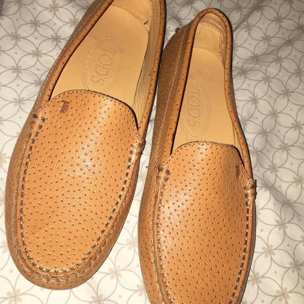 TODS loafer